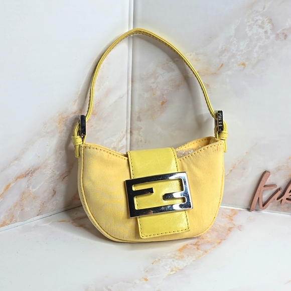 Fendi mini croissant yellow y2k vintage micro bag - Picture 1 of 12